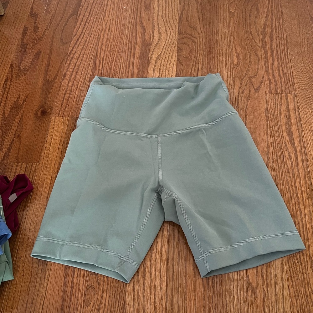 New lululemon biker short